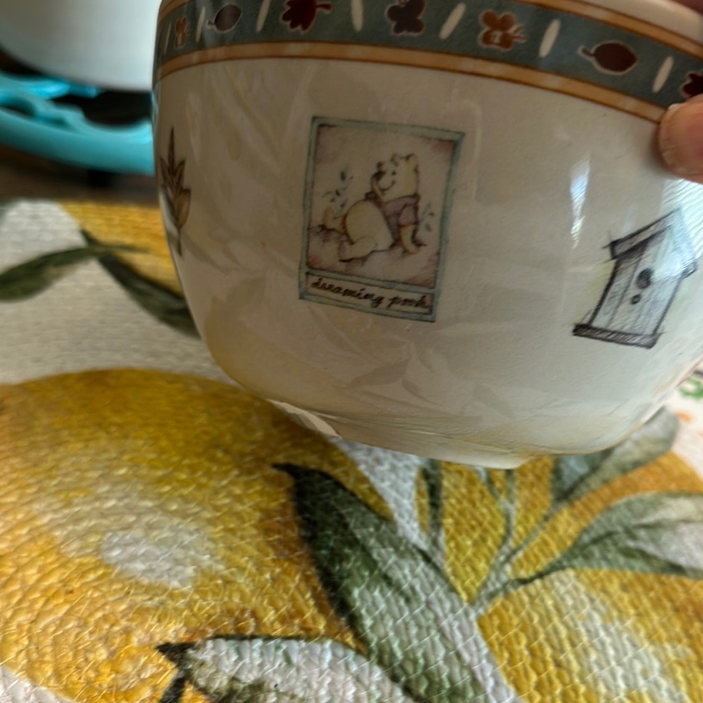 Disney Cream and Brown Bowls - Picture 6 of 7